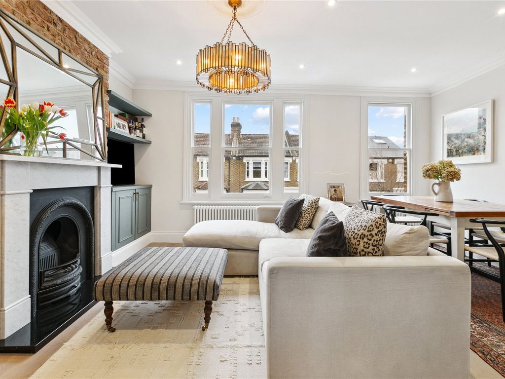 3 bed flat for sale in Bloemfontein Avenue, London W12 Zoopla