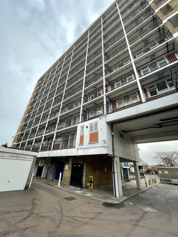 2 bed flat for sale in Leyton Green Road, Leyton E10, £285,000 Zoopla