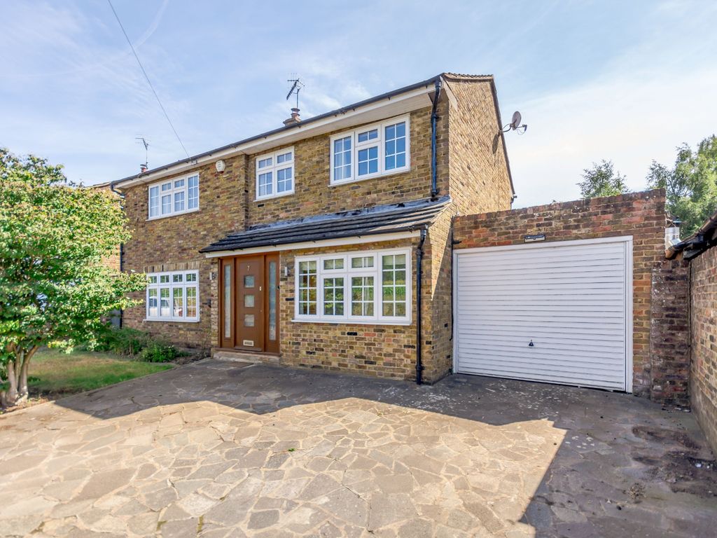 4 bed detached house for sale in Old Uxbridge Road, West Hyde