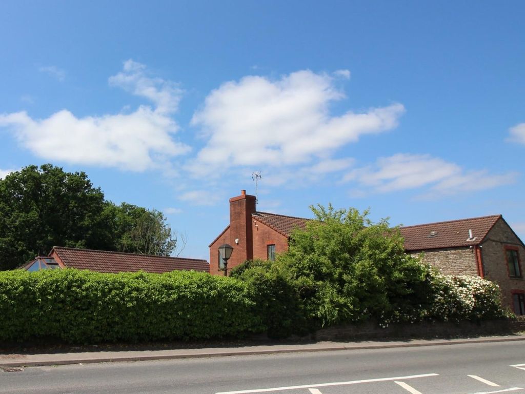 6 bed detached house for sale in Bristol Road, Falfield, WottonUnder