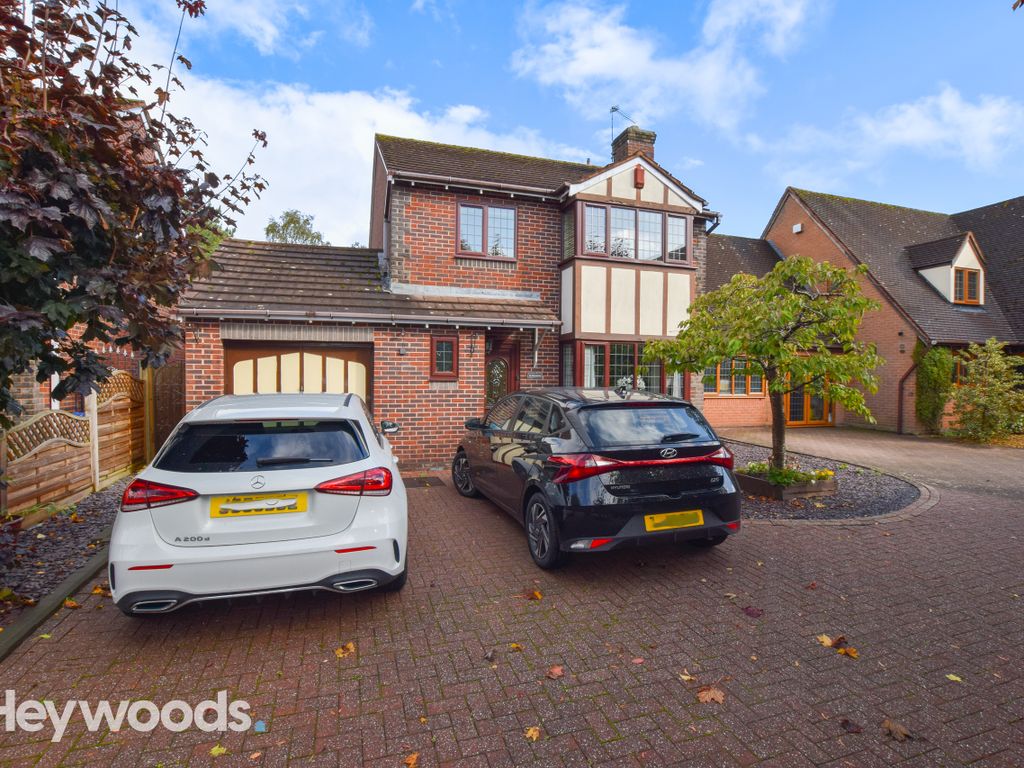 4 bed detached house for sale in Holm Oak Drive, Madeley, Crewe CW3, £