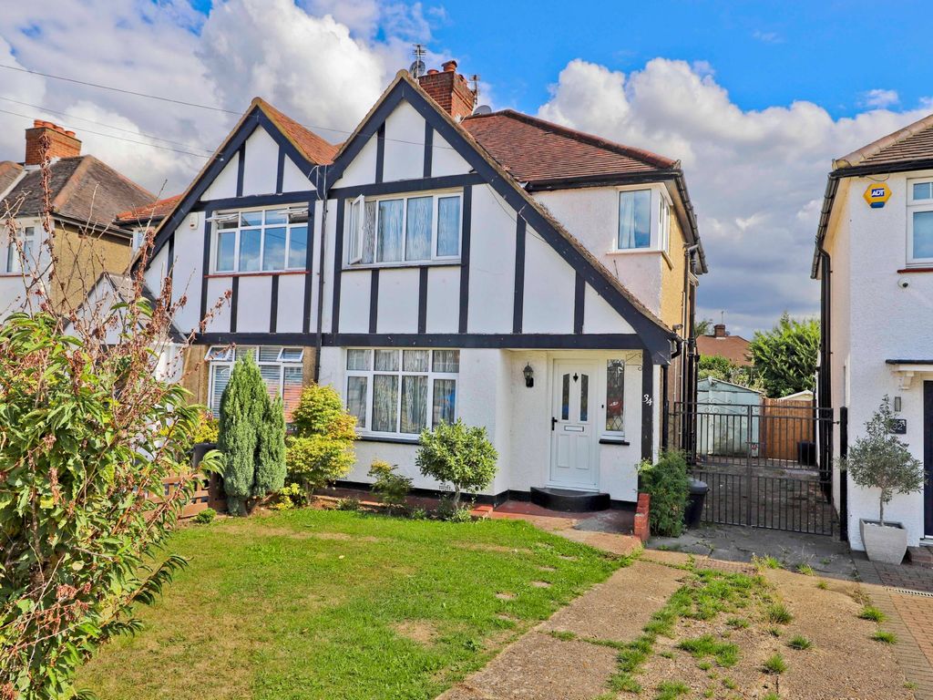 3 bed semidetached house for sale in Woodlands Avenue, Ruislip HA4 Zoopla