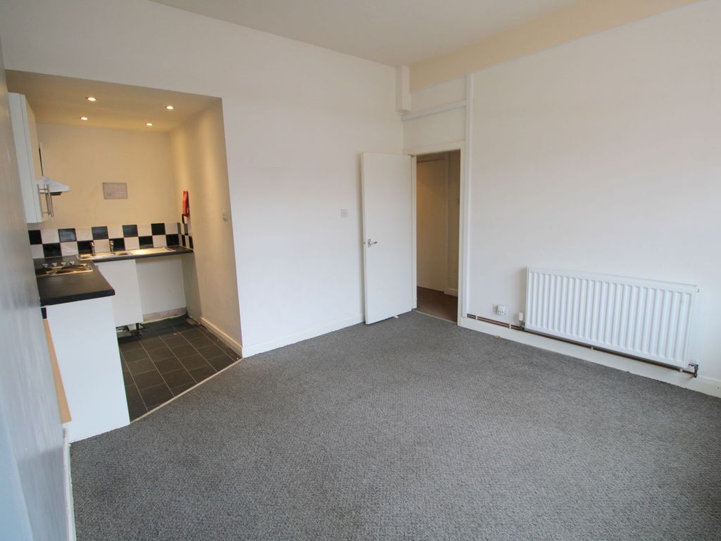 2 bed flat for sale in Bodfor Street, Rhyl LL18, £40,000 Zoopla