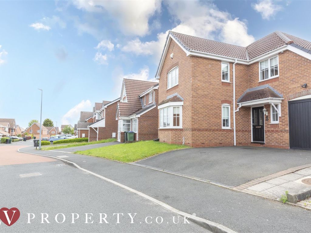 4 bed property for sale in Taylor Way, Tividale, Oldbury B69 Zoopla