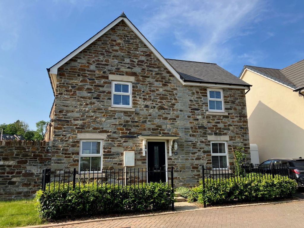 4 bed detached house for sale in Enterprise Avenue, Tiverton, Devon