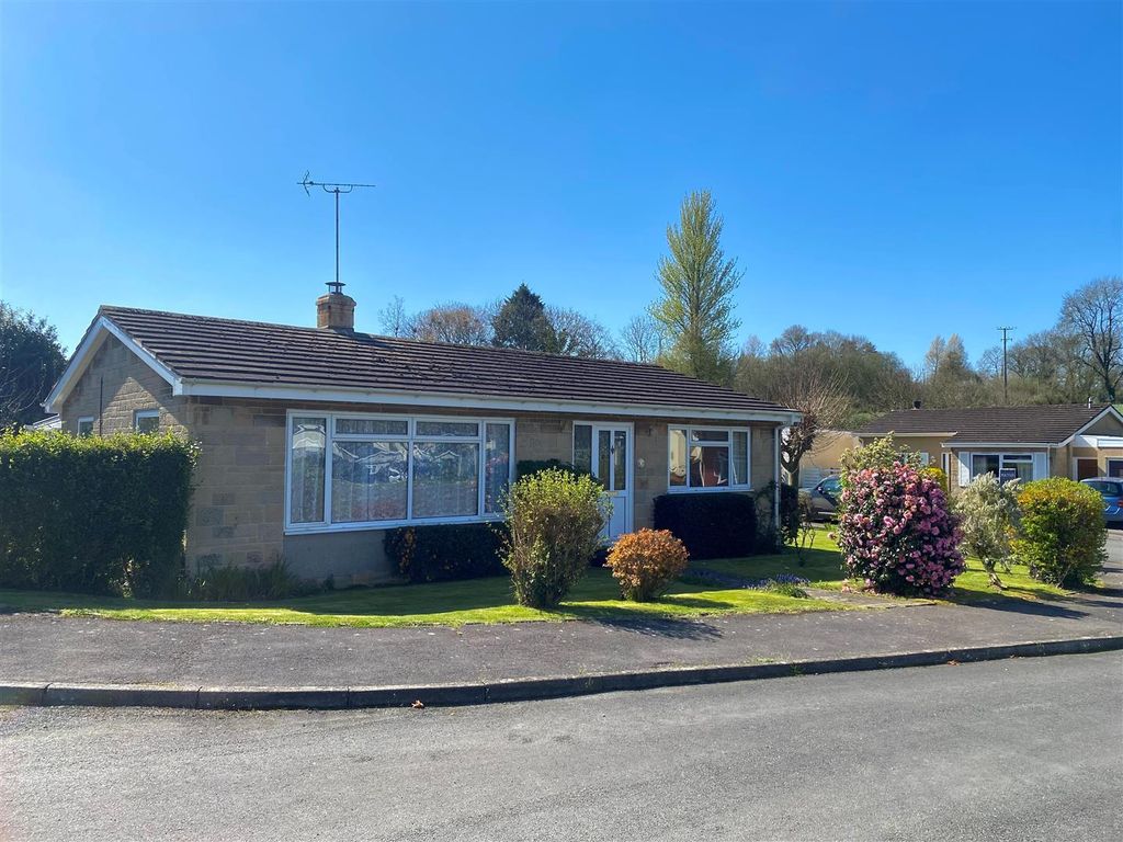2 bed detached bungalow for sale in Yarn Barton, Broadwindsor