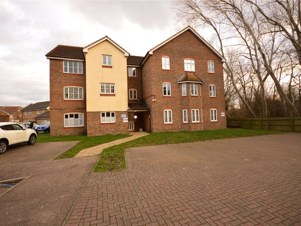 2 bed flat for sale in Redbourne Drive, London SE28, £195,000 Zoopla