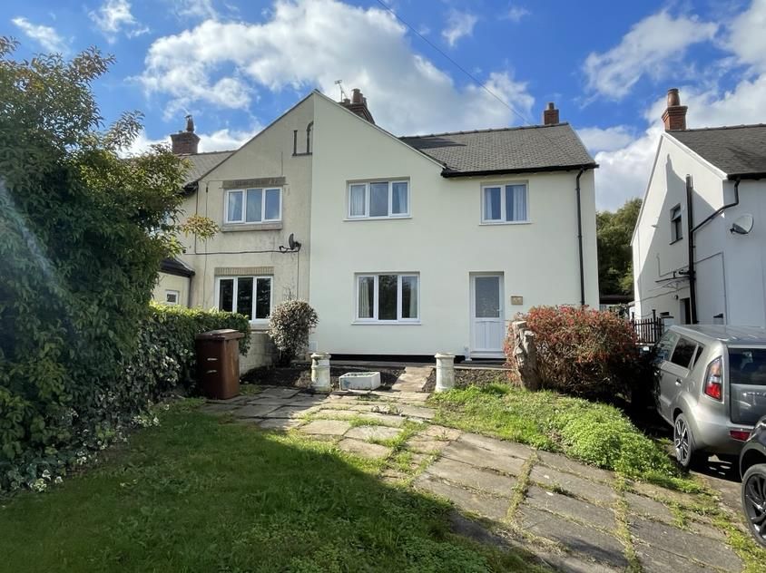 3 bed semidetached house for sale in Coton Park, Linton, Swadlincote