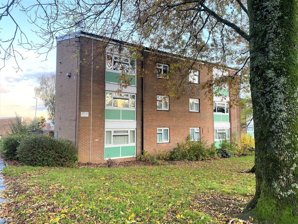 1 bed flat for sale in Chapel Wood, Llanedeyrn, Cardiff. CF23 Zoopla