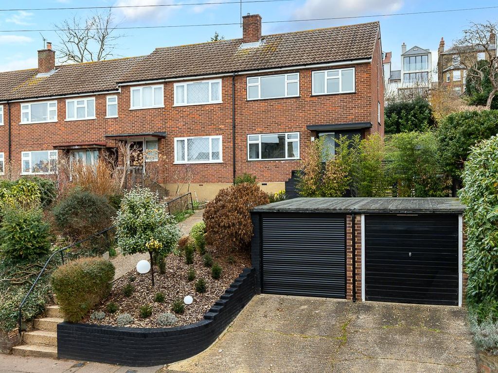 3 bed property for sale in Wellington Street, Hertford SG14 Zoopla