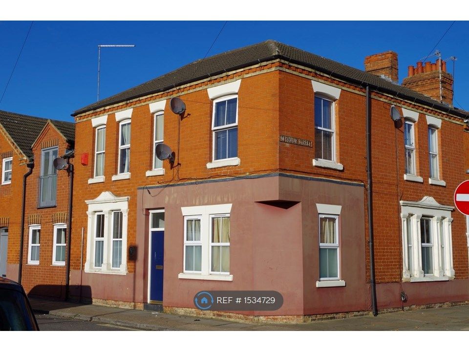 Room to rent in Greenwood Road, Northampton NN5 Zoopla