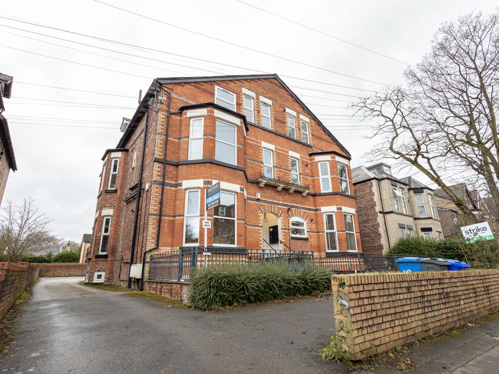 2 bed flat for sale in Old Lansdowne Road, Manchester M20, £226,000