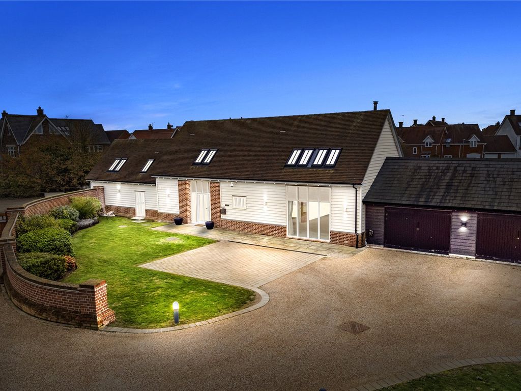 White Hart Lane, Beaulieu Park, Essex CM1  