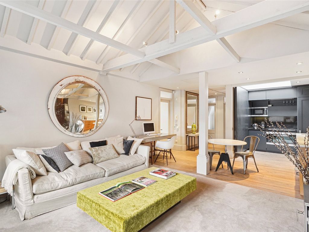 2 bed flat to rent in Cadogan Gardens, Sloane Square, London SW3, £