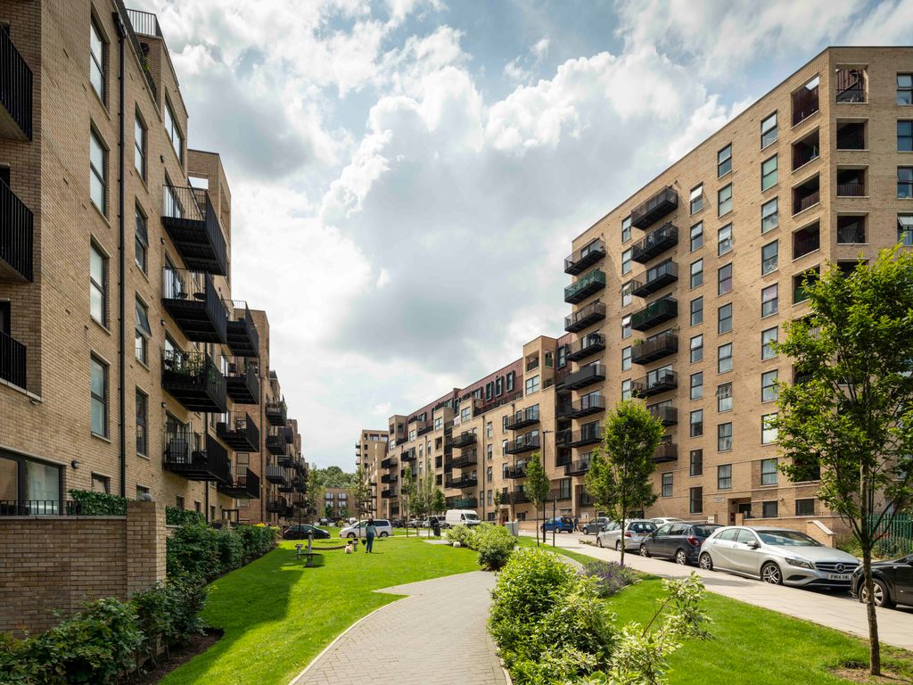 Trinity Walk Woolwich SE18  