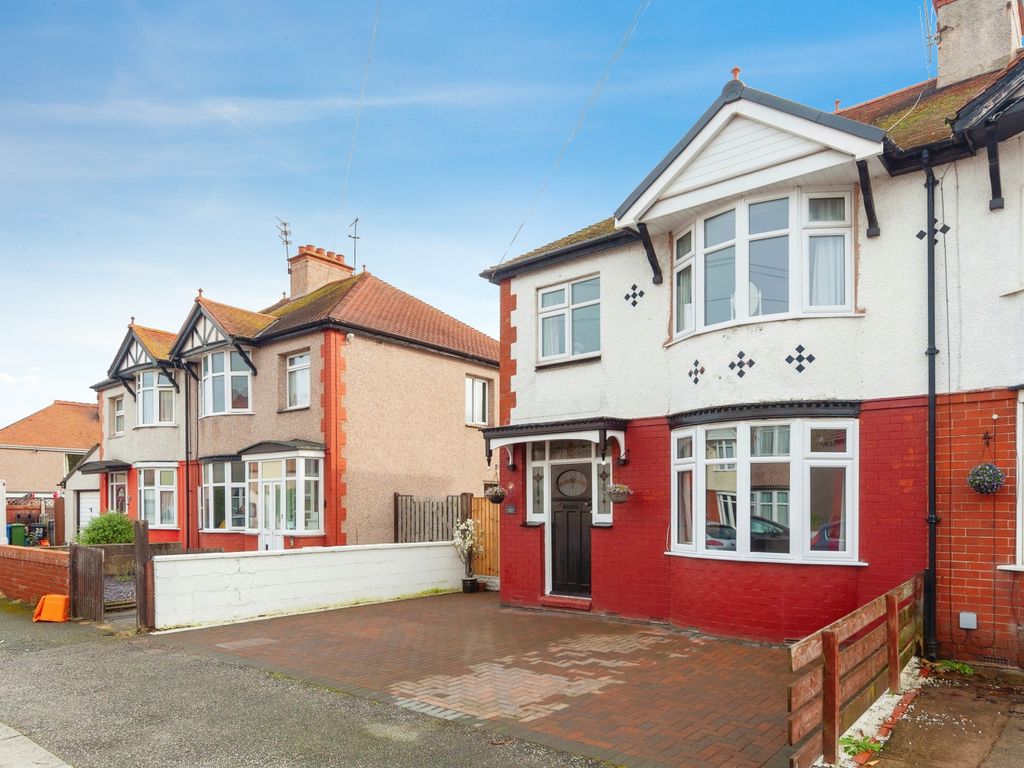 3 bed semidetached house for sale in Coventry Drive, Rhyl LL18, £