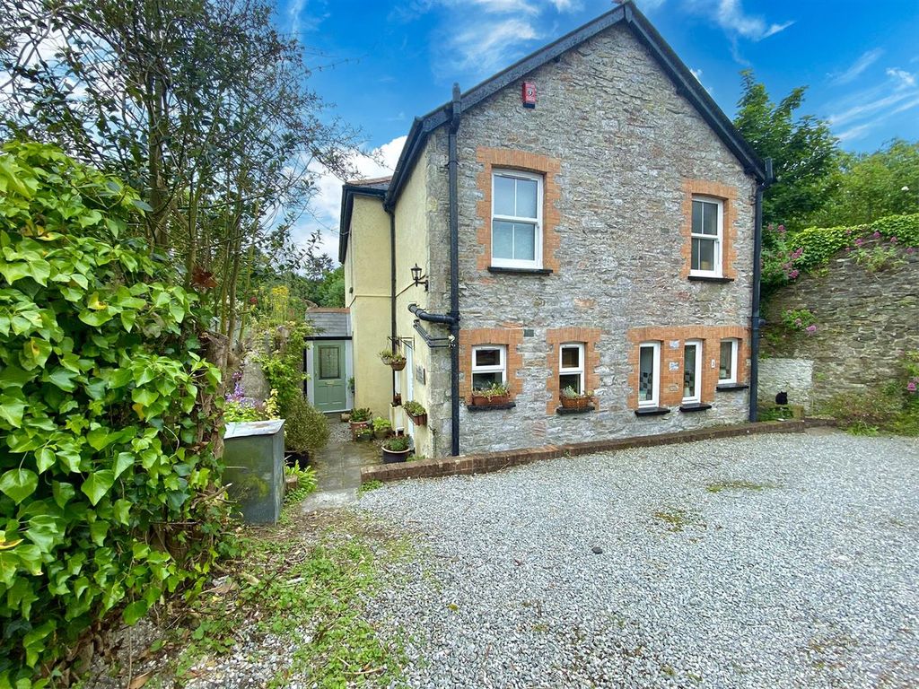 2 bed semidetached house for sale in Fore Street, Plympton, Plymouth