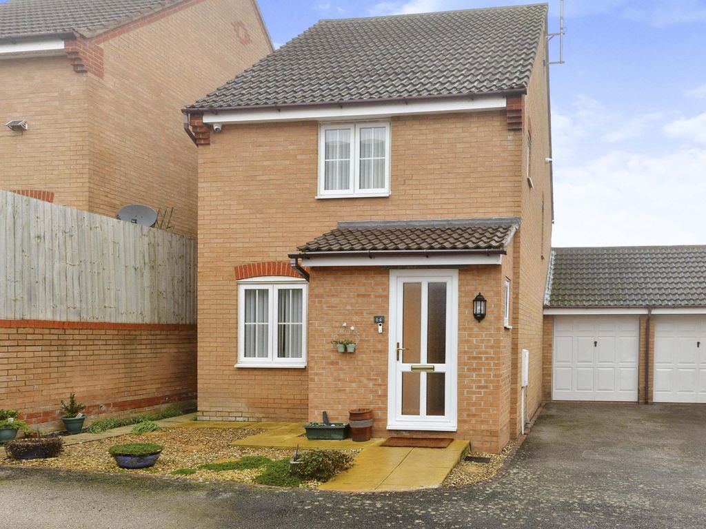 3 bed detached house for sale in Malham Drive, Kettering NN16 Zoopla