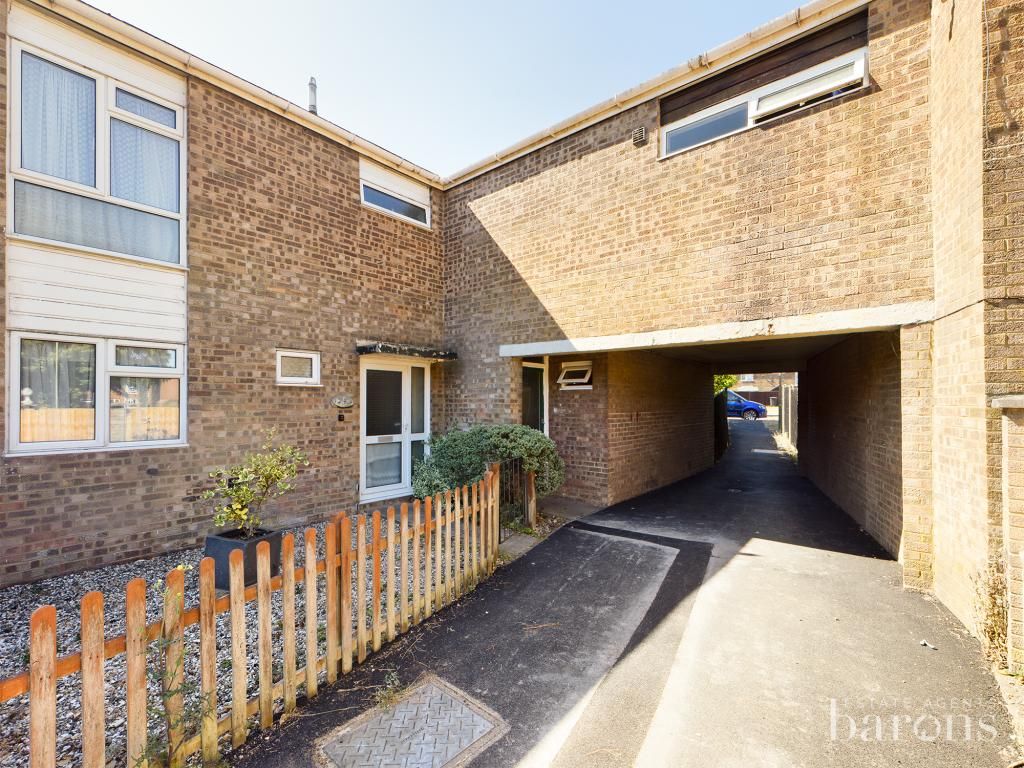 4 bed terraced house for sale in Brighton Hill, Basingstoke RG22 Zoopla