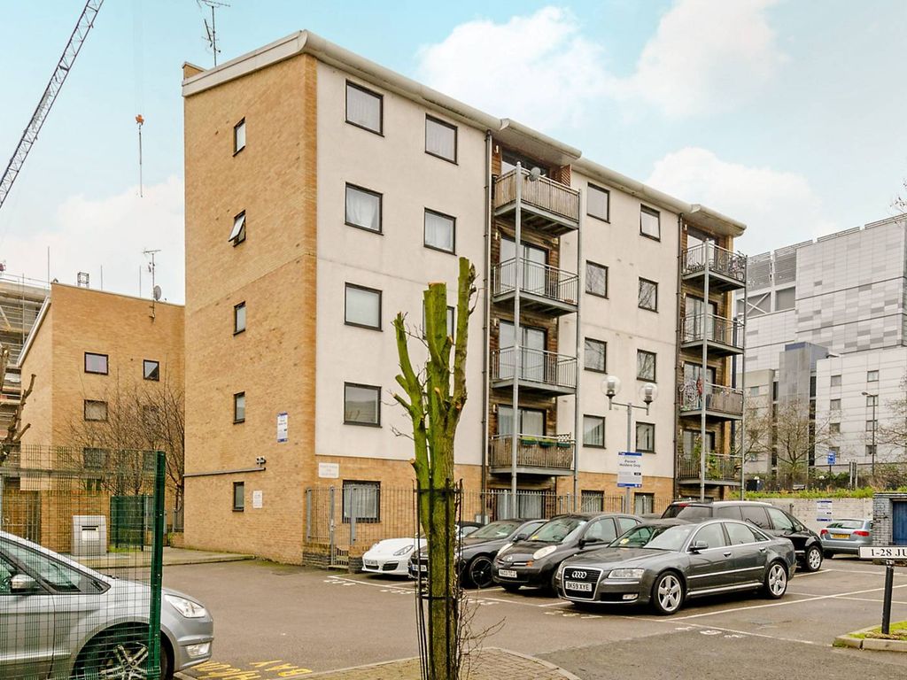 Blair Street, Canary Wharf, London E14