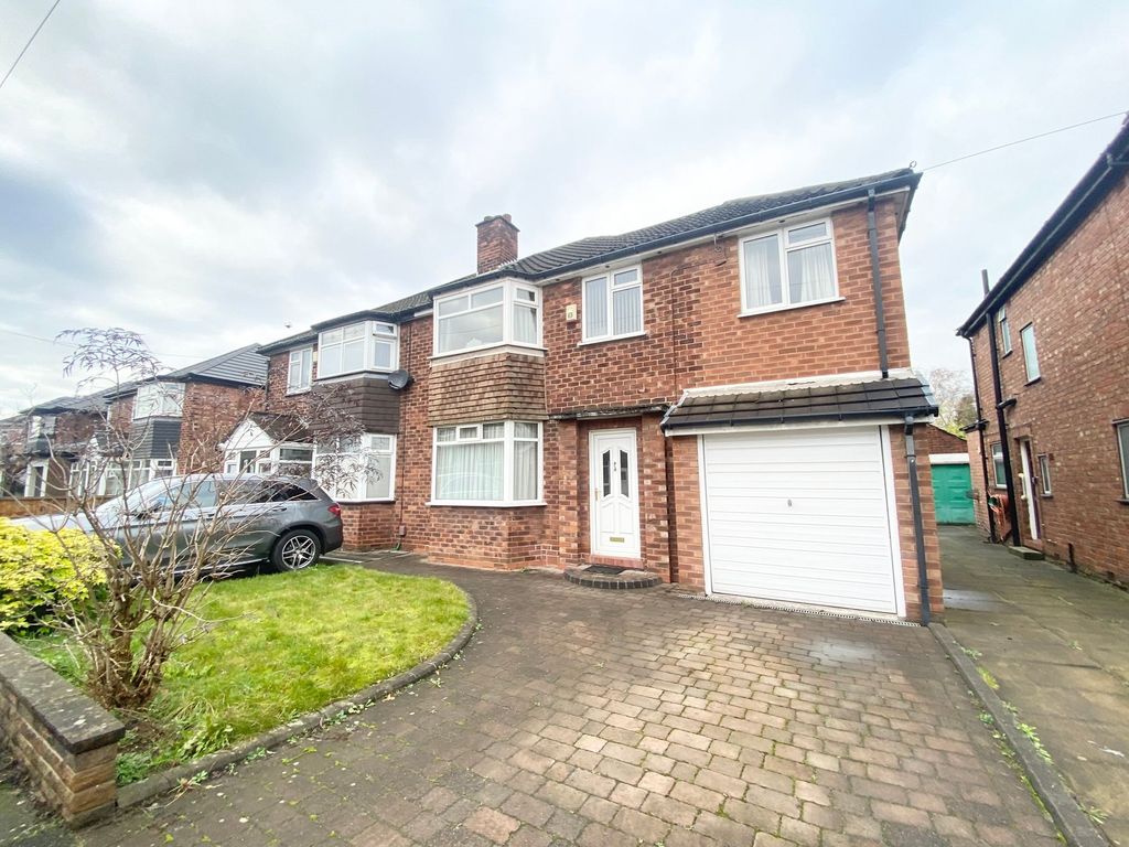 4 bed semidetached house for sale in Parkstone Lane, Worsley M28 Zoopla