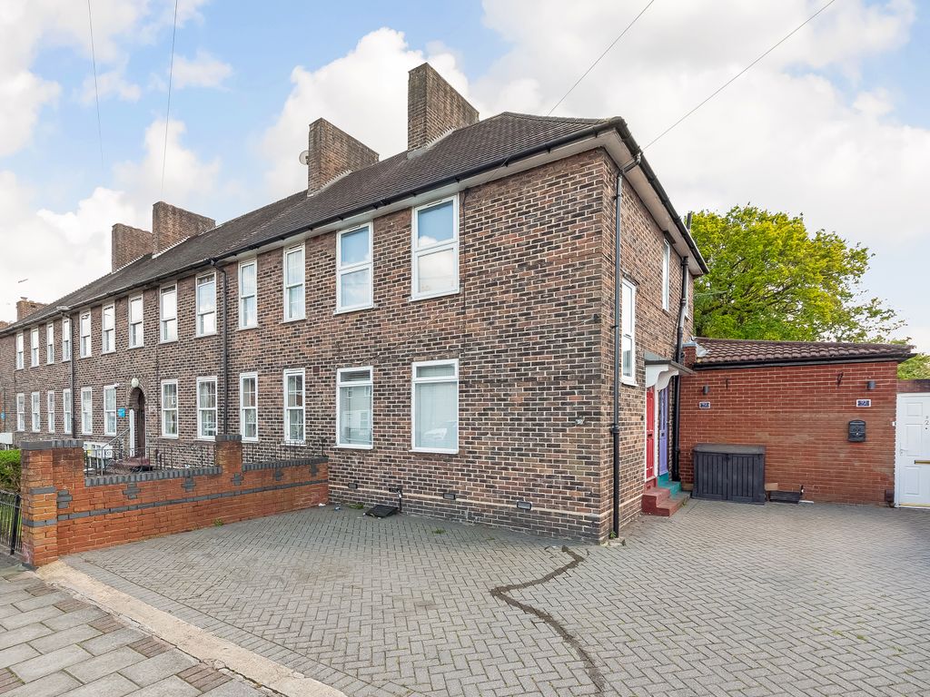 1 bed flat for sale in Charminster Road, Mottingham, London SE9, £