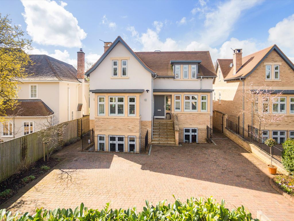 6 bed detached house for sale in Woodstock Road, Oxford, Oxfordshire
