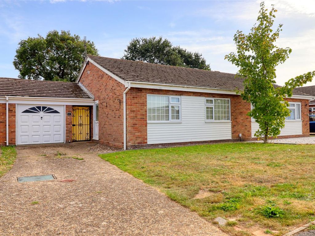 2 bed semidetached house for sale in Heathlands, Thorrington