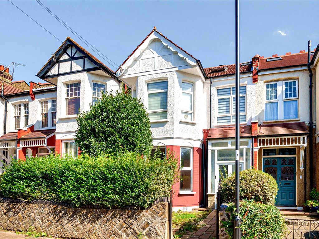 1 bed flat for sale in Elmwood Avenue, Palmers Green, London N13, £