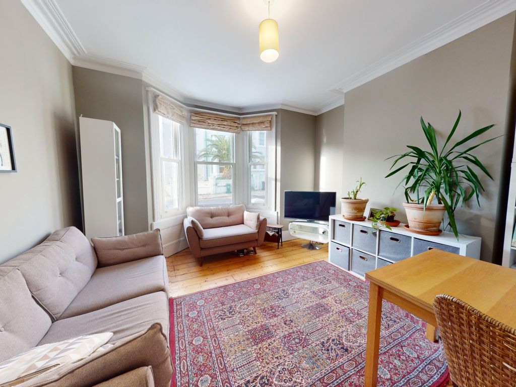 1 bed flat to rent in Queens Park Road, Brighton BN2, £1,400 pcm Zoopla