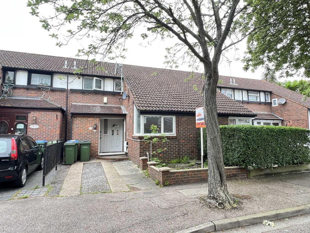 3 bed property for sale in Aisher Road, Thamesmead, London SE28, £360,000 Zoopla