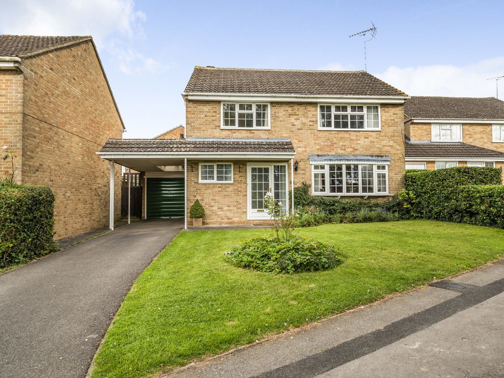 4 bed detached house for sale in Orchard Hill, Faringdon, Oxfordshire