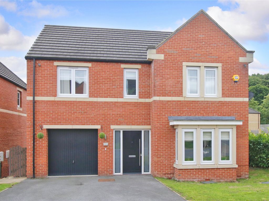 4 bed detached house for sale in Harewood Drive, Apperley Bridge