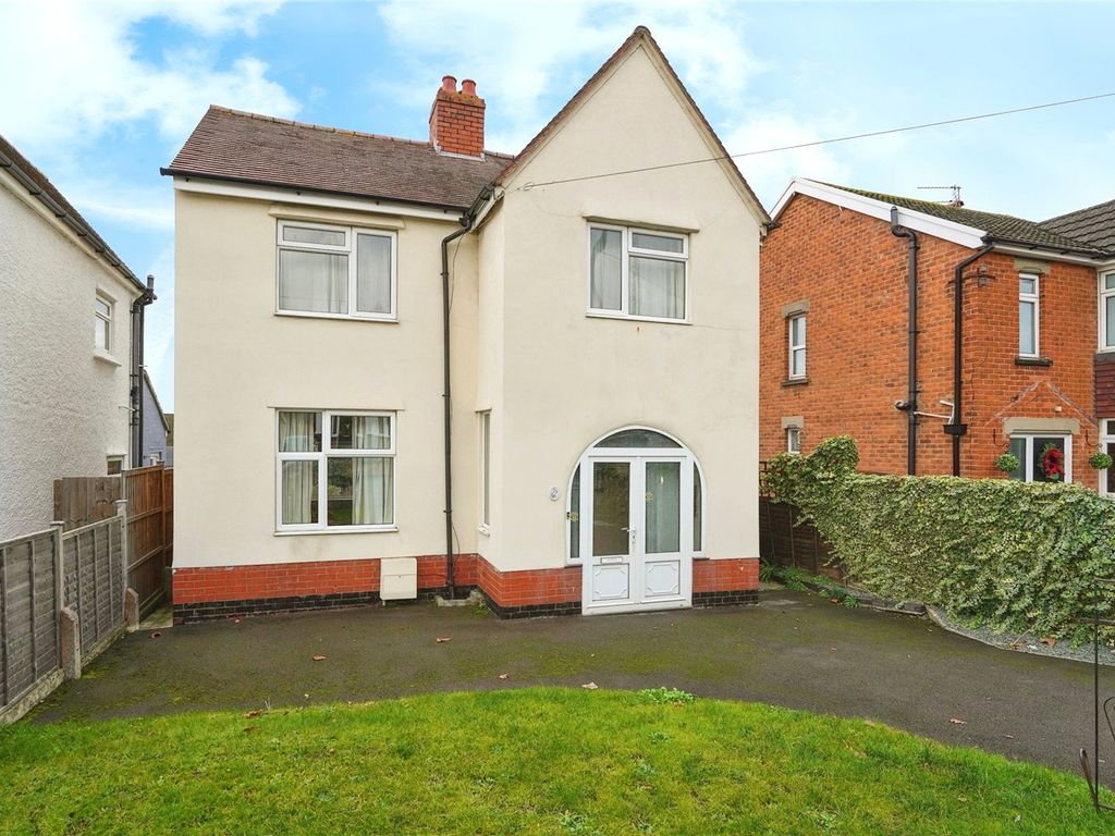 2 bed detached house for sale in Cotteswold Road, Gloucester