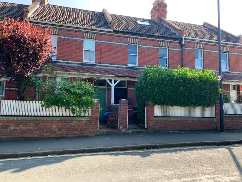 Room to rent in Raleigh Road, Southville, Bristol BS3, £550 pcm Zoopla