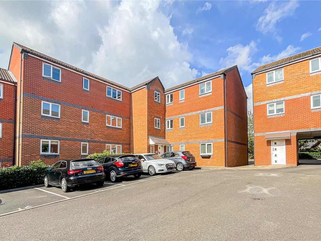 2 bed flat for sale in Peel Drive, Wilnecote, Tamworth, Staffordshire