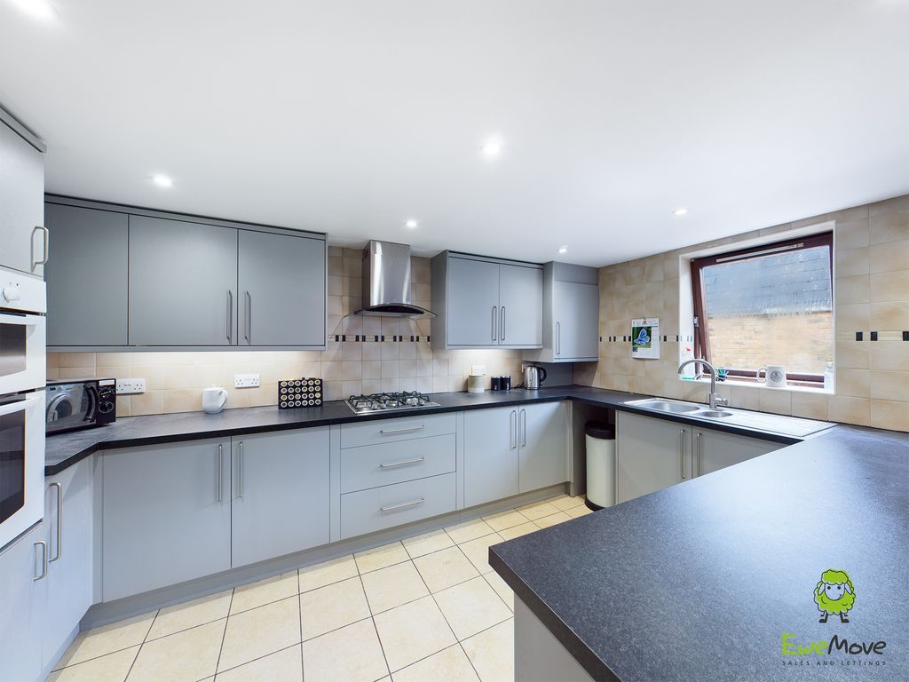 2 bed flat for sale in Crook Log, Bexleyheath DA6 Zoopla