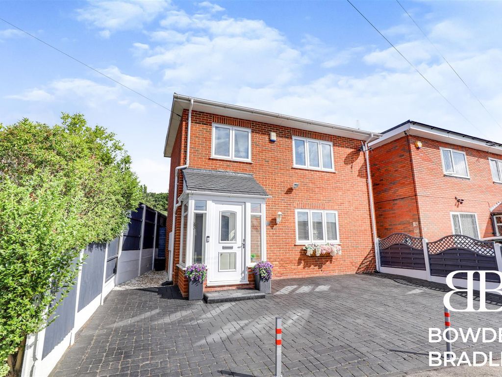 3 bed detached house for sale in Brocket Way, Chigwell IG7 Zoopla