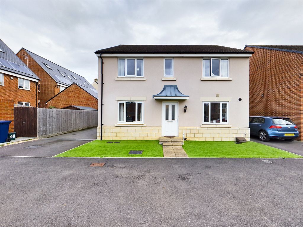 4 bed detached house to rent in Wendercliff Close, Cleeve