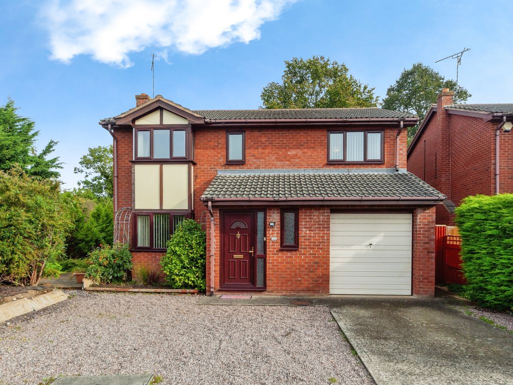 4 bed detached house for sale in Cavendish Close, Chester Road