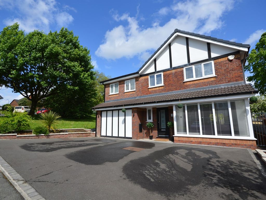 5 bed detached house for sale in Marlcroft Avenue, Stockport SK4, £