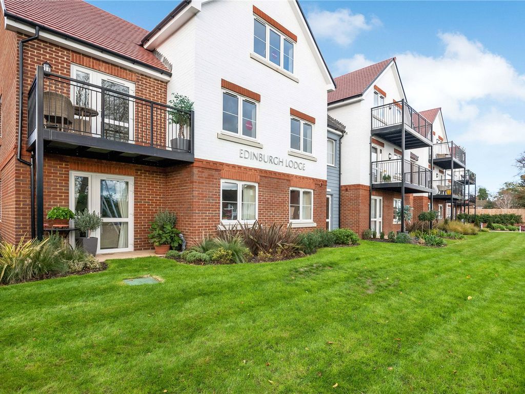 Edinburgh Lodge, Orpington, Kent BR6  