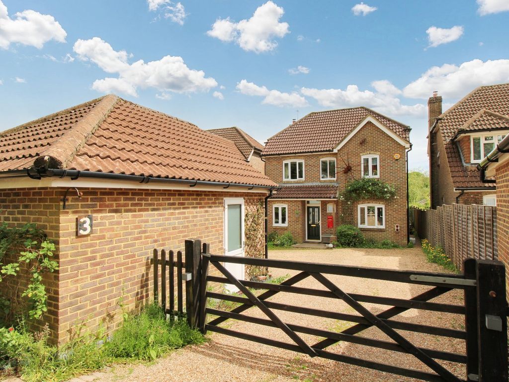 4 bed detached house for sale in Elphick Place, Crowborough, East