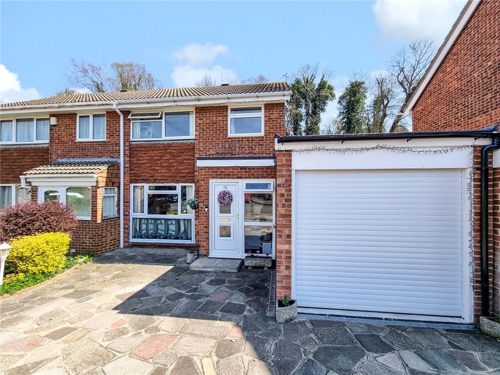 Arne Grove, South Orpington, Kent BR6  