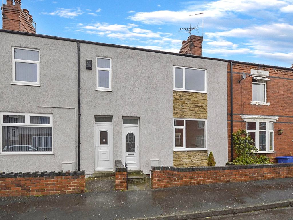 3 bed terraced house for sale in Kings Terrace, Askern, Doncaster