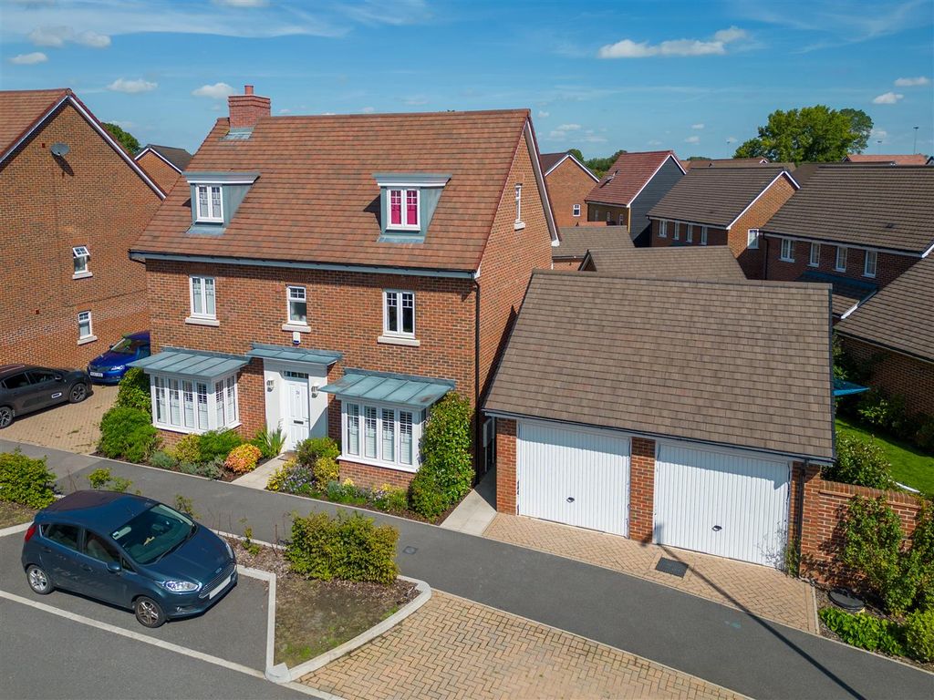 5 bed detached house for sale in Birmingham Drive, Kingsbrook