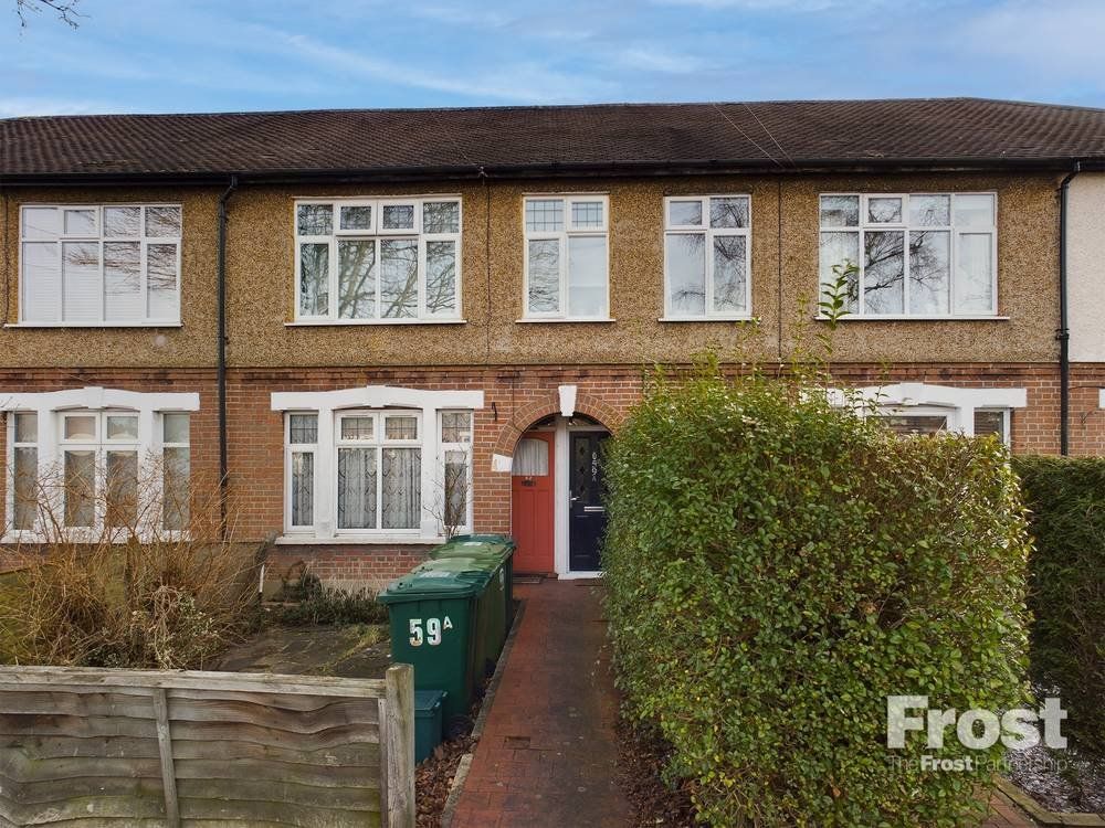 2 bed for sale in Avondale Avenue, StainesUponThames