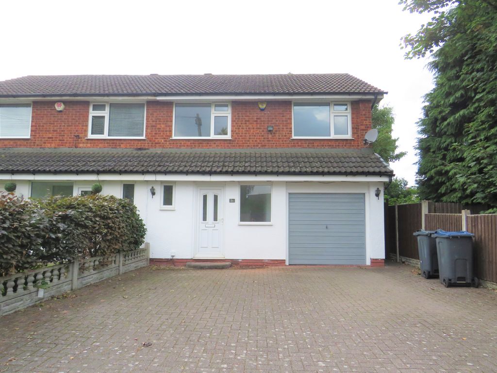 3 bed semidetached house to rent in Oakwood Road, Sutton Coldfield B73