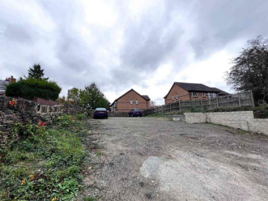 Land to let in Leeds Road, Dewsbury, West Yorkshire WF12 Zoopla