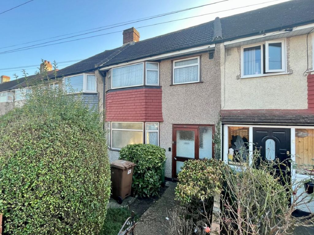 3 bed terraced house for sale in Ridgeway East, Sidcup DA15, £240,000 Zoopla